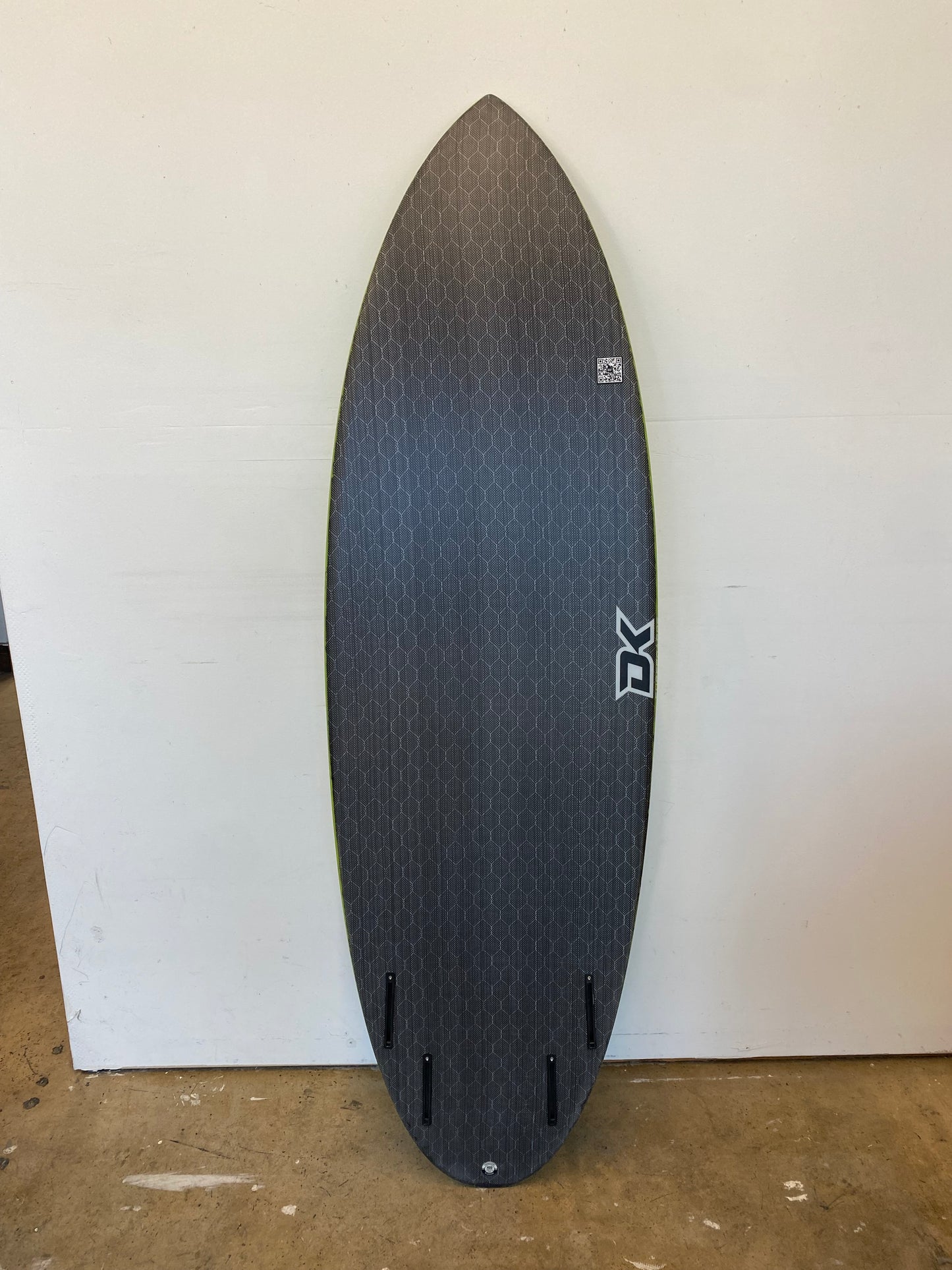 5’8” Carbon Machete